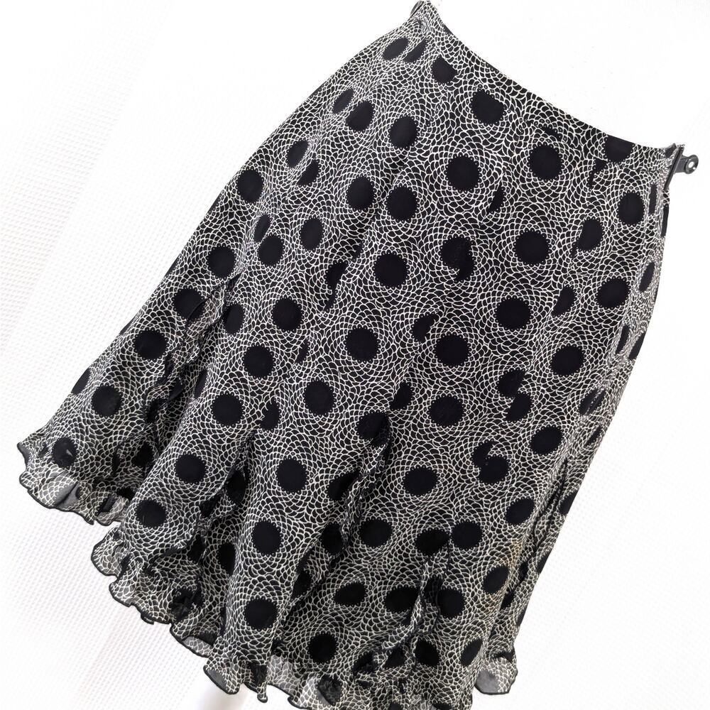 ANN TAYLOR LOFT! BLACK, WHITE FLORAL ABSTRACT, RUFFLED DETAIL SKIRT! SZ 2P